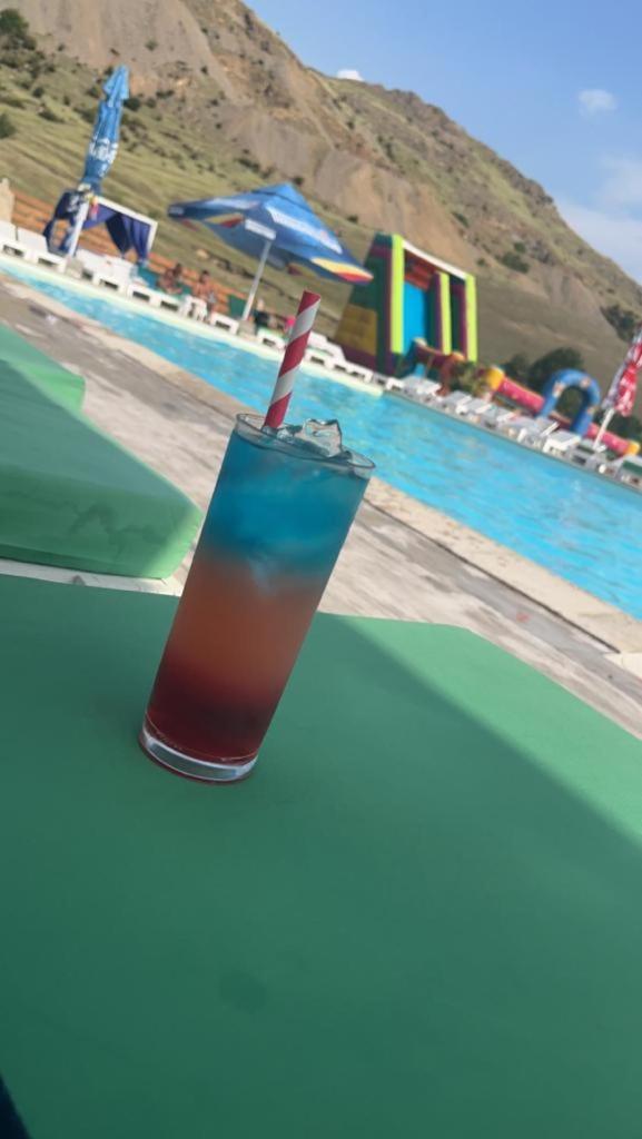 Relax Hotell Greci Exteriör bild